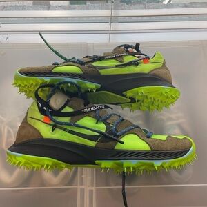 Nike Off White Air Zoom Terra Kiger 5